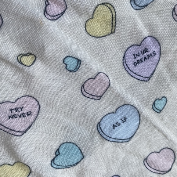 🫧[ Nollie ] Sassy Candy Hearts Flutter Tank - Picture 3 of 6